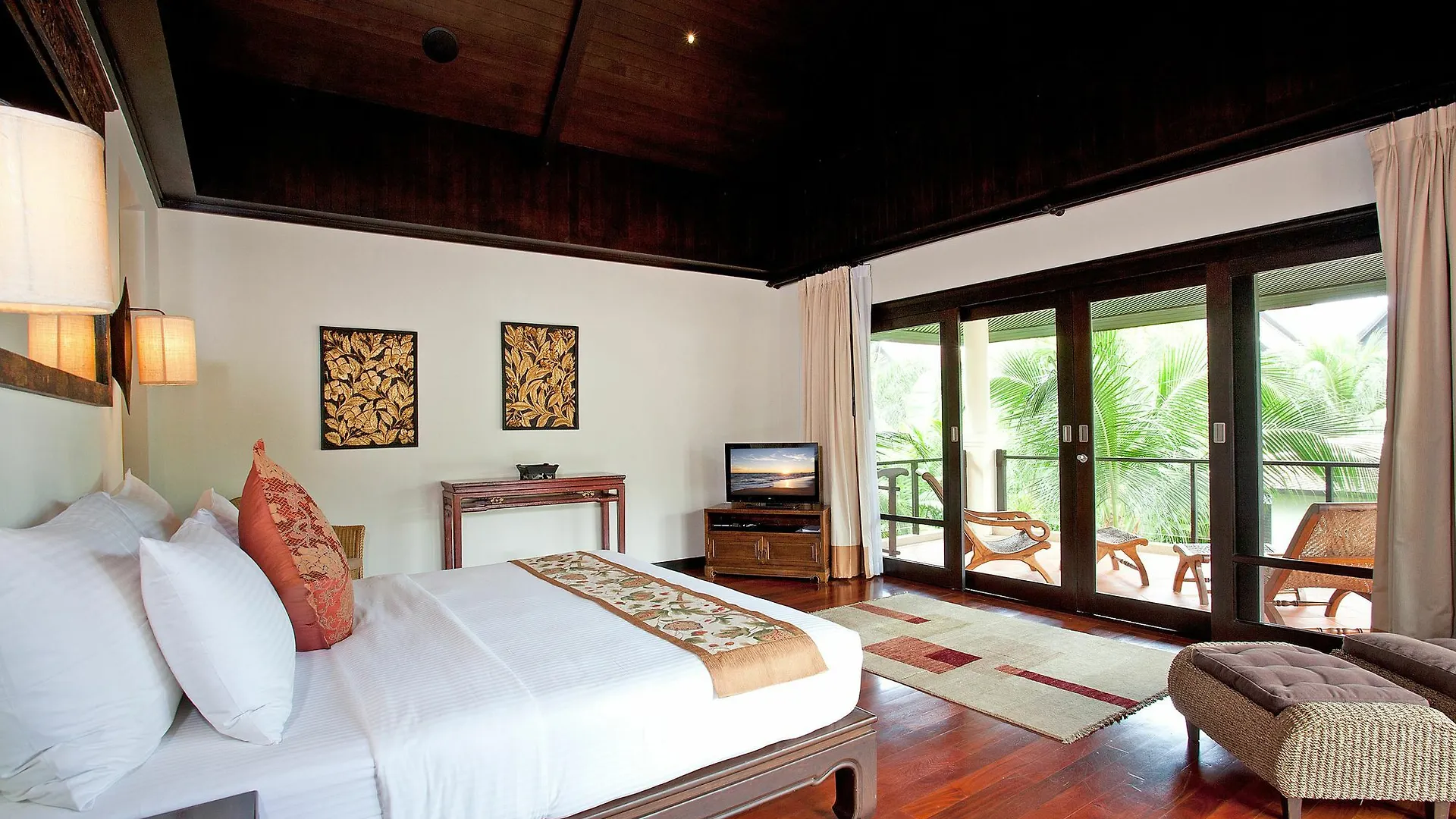Maan Tawan Villa Bang Tao Beach